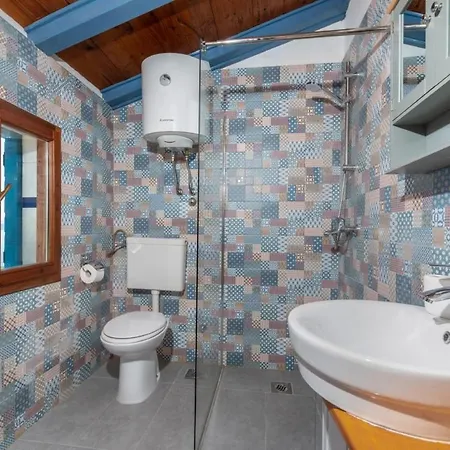 Holiday home Crni In Crni - Haus Fuer 6 Personen *