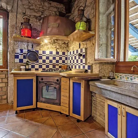 Crni In Crni - Haus Fuer 6 Personen Labin (Istria)